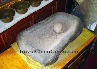 Appliance used to grind traditional Chinese medicine